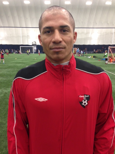 Ricardo MunguĂa (footballer) by Djuradj Vujcic.jpg